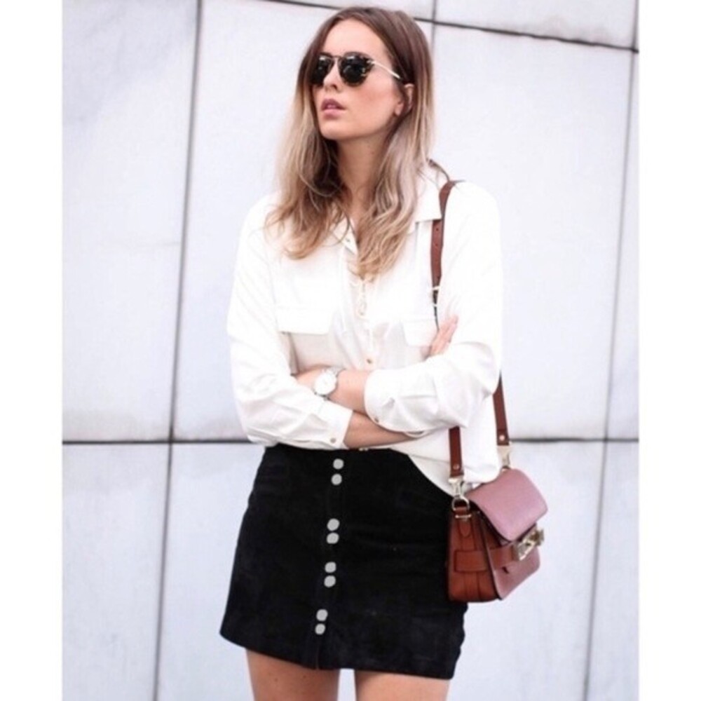 Zara Trafaluc Black Skirt with Button Front Size X-Small